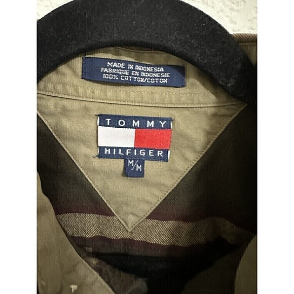 Tommy Hilfiger Button Down Shirt Size Medium Mens Long Sleeve Collared Pockets - Picture 3 of 6